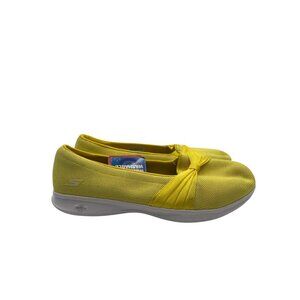 SKECHERS Go Step Lite Sweet Thing Womens Sz 9.5 Shoes Yellow Comfort Slip On